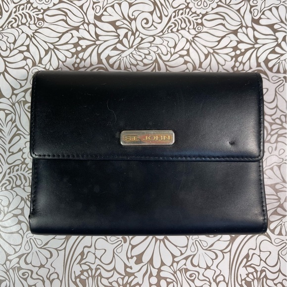 ST. JOHN Black Leather Trifold Wallet - Picture 1 of 15